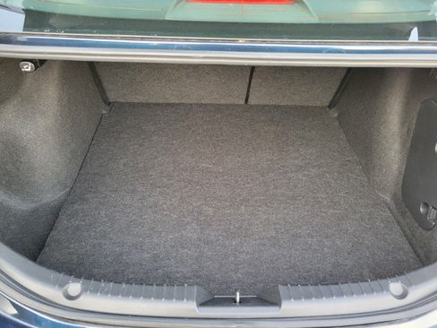 Used 2018 MAZDA MAZDA3 Touring FWD image 38