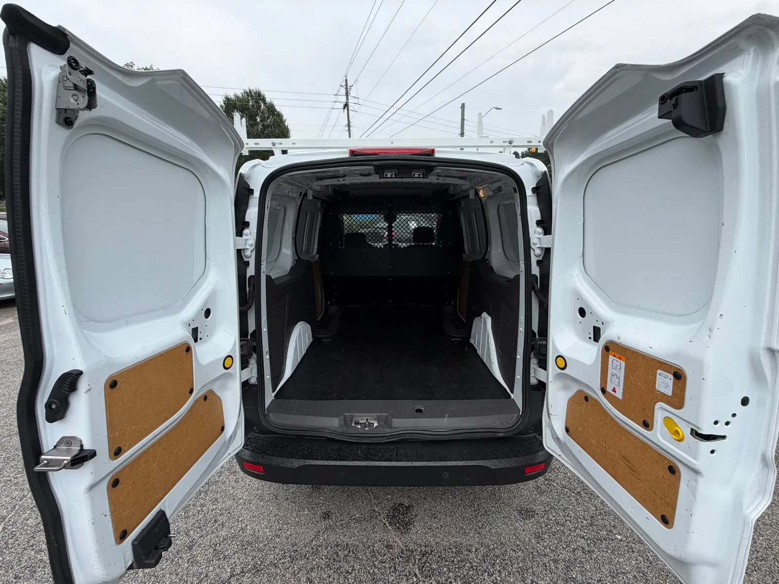 Used 2022 Ford Transit Connect XL FWD image 24