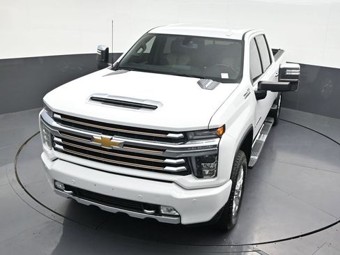 Used 2022 Chevrolet Silverado 2500 High Country AWD/4WD image 24