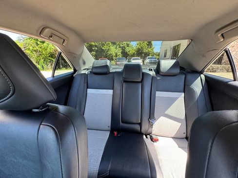 Used 2013 Toyota Camry SE FWD image 23