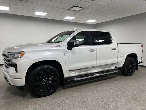 Used 2022 Chevrolet Silverado 1500 High Country image 7