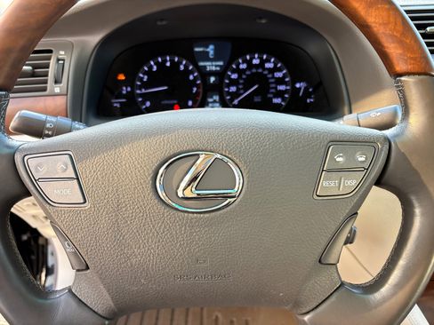 Used 2012 Lexus LS 460 AWD image 16