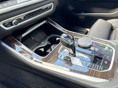 Used 2021 BMW X5 xDrive45e image 23