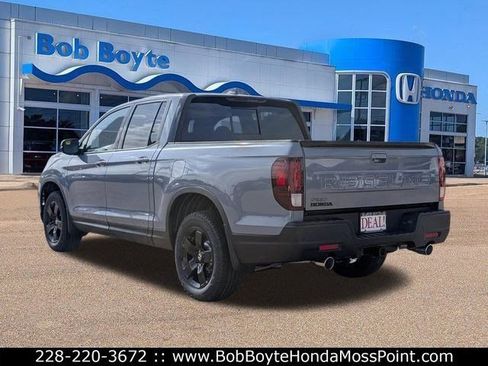 New 2026 Honda Ridgeline Black Edition image 3