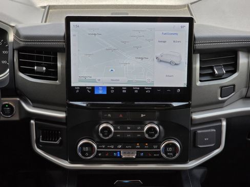 Used 2024 Ford Expedition XLT RWD image 24