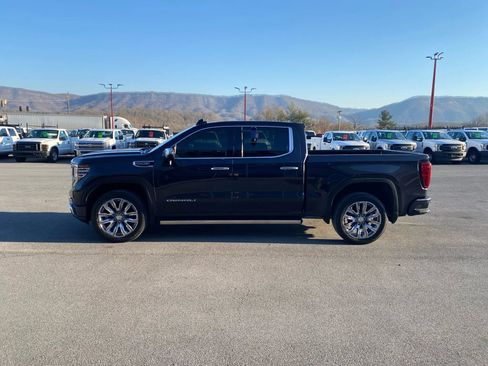 Used 2022 GMC Sierra 1500 Denali w/ Denali Reserve Package image 5