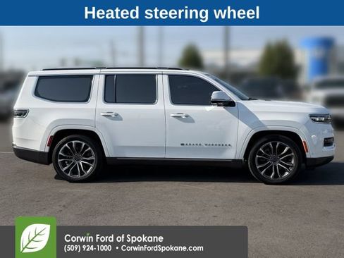 Used 2022 Jeep Grand Wagoneer Series III AWD/4WD image 10