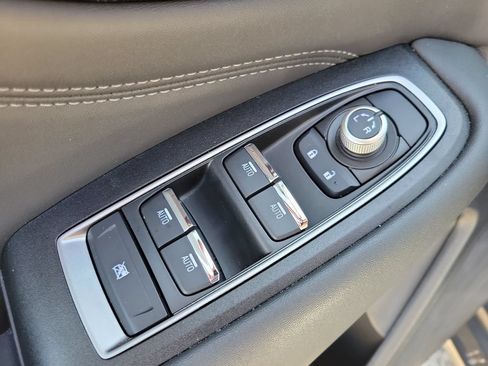 Used 2025 Subaru Outback Limited AWD/4WD image 18