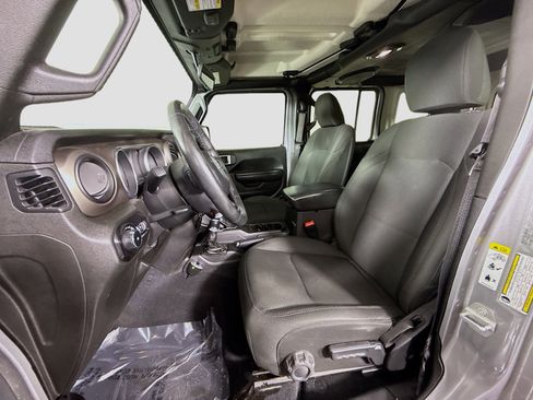 Used 2018 Jeep Wrangler Unlimited Sport S image 22