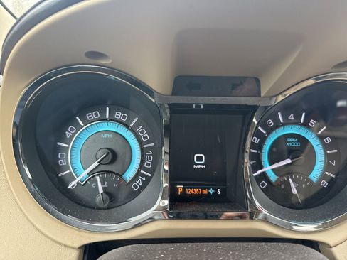 Used 2013 Buick LaCrosse Leather image 2