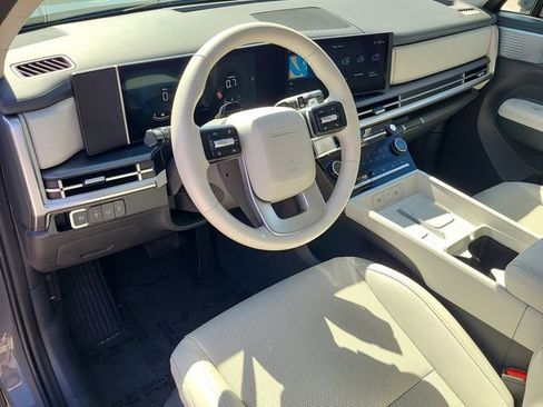 Used 2025 Hyundai Santa Fe SEL image 22