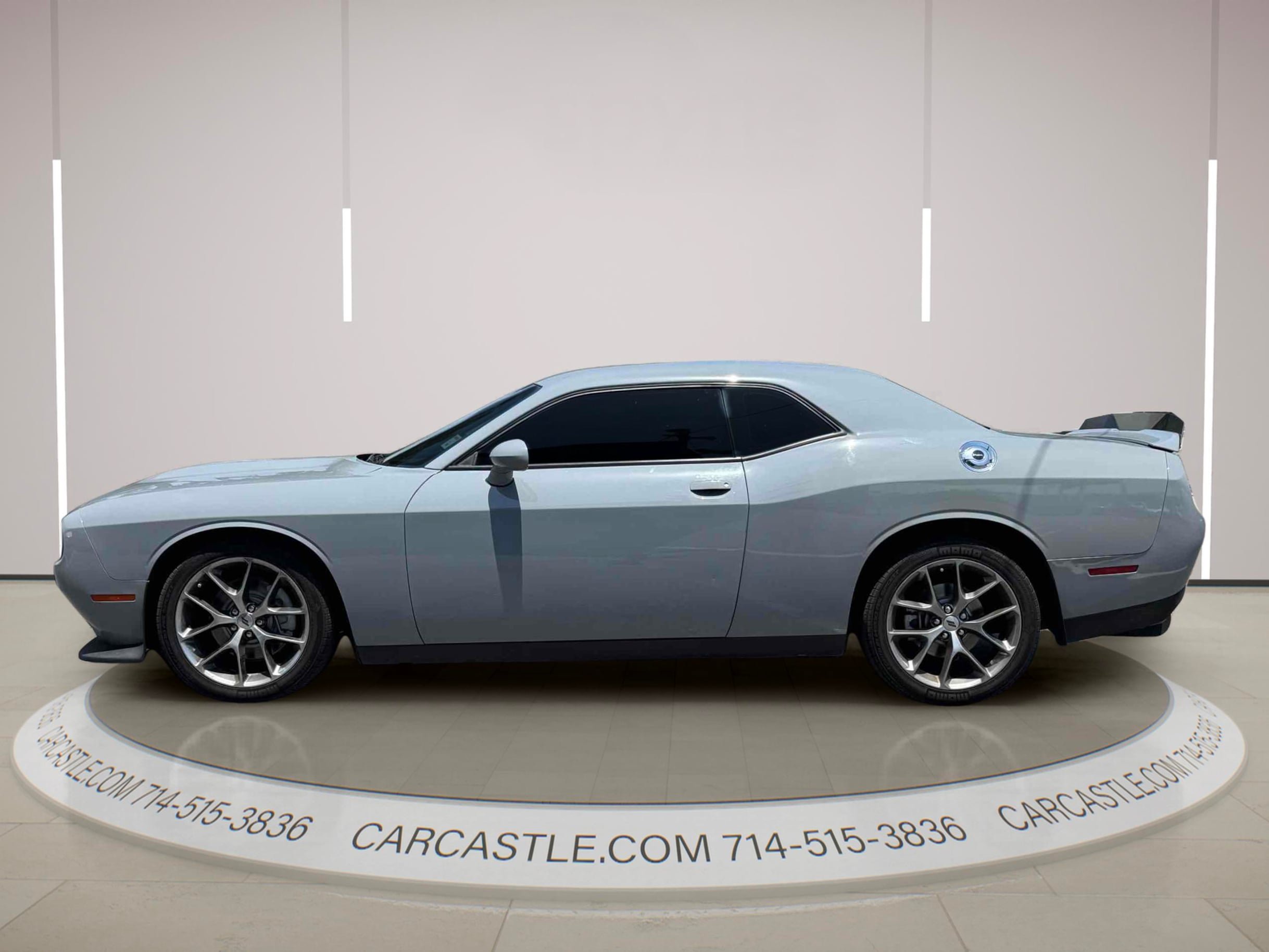 Used 2022 Dodge Challenger GT RWD image 3