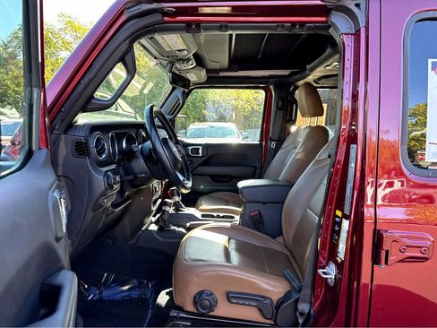 Certified 2021 Jeep Wrangler Unlimited Sahara w/ Cold Weather Group image 11