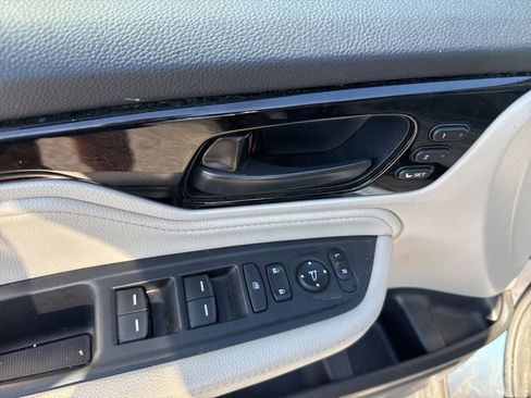 Used 2025 Honda Odyssey Touring image 20