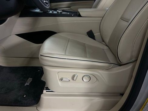 Certified 2023 Cadillac Escalade Premium Luxury w/ Performance Package image 27