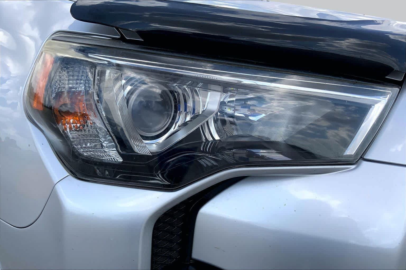 Used 2016 Toyota 4Runner SR5 RWD image 27