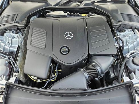 Used 2025 Mercedes-Benz C 300 Sedan image 16