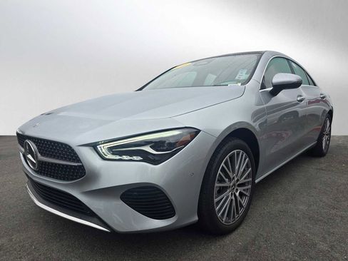 Used 2025 Mercedes-Benz CLA 250 image 6