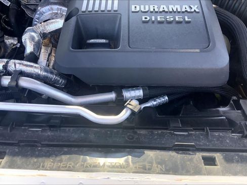 Used 2022 Chevrolet Silverado 1500 High Country w/ LPO, Dark Essentials Package AWD/4WD image 33