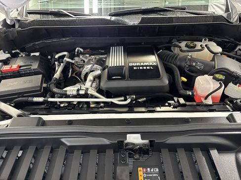 Used 2023 Chevrolet Silverado 1500 LTZ AWD/4WD image 29