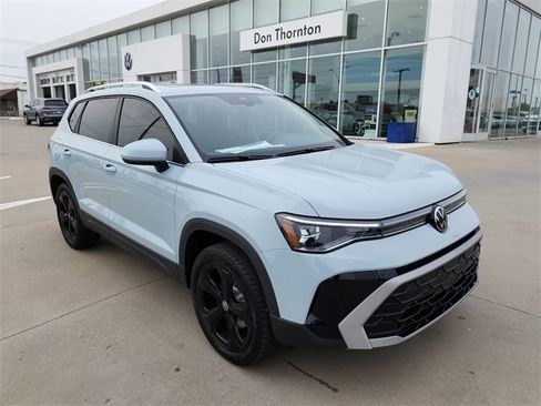 New 2025 Volkswagen Taos SEL image 1
