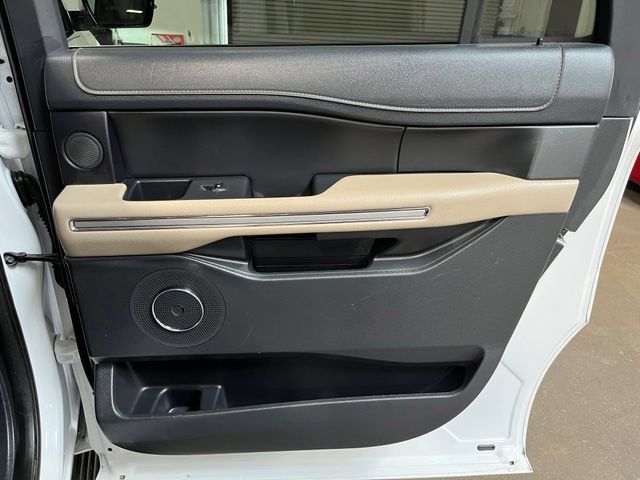 Used 2024 Ford Expedition Max Limited RWD image 14