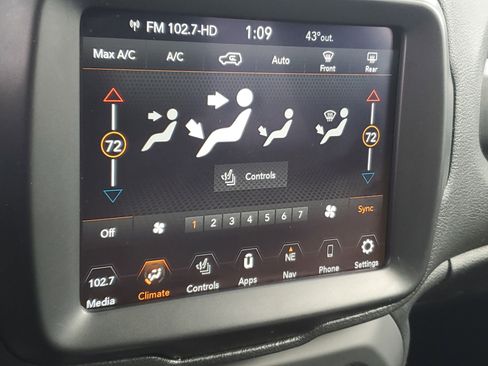 Used 2021 Jeep Renegade Limited image 22