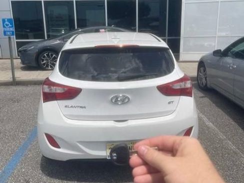 Used 2013 Hyundai Elantra GT FWD image 9