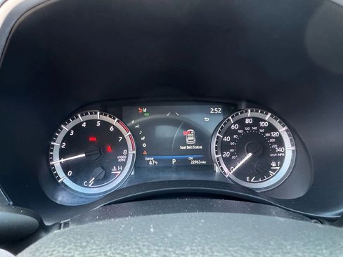 Used 2023 Toyota Highlander XLE image 14