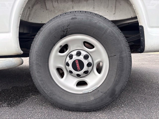Used 2025 GMC Savana 2500 w/ Driver Convenience Package RWD image 19