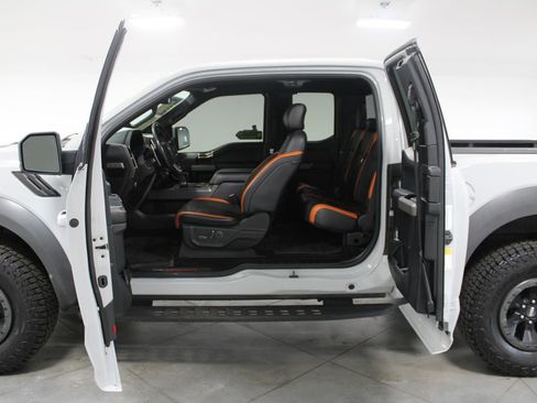 Used 2017 Ford F150 Raptor w/ Equipment Group 802A Luxury image 27