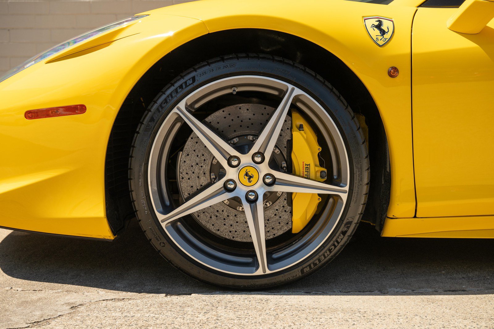 Used 2014 Ferrari 458 Spider RWD image 15