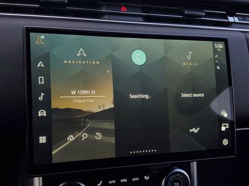 Certified 2023 Land Rover Range Rover Long Wheelbase SE image 30