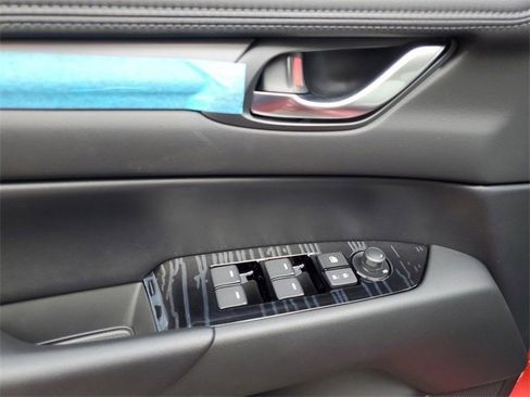 New 2025 MAZDA CX-5 AWD 2.5 S w/ Preferred Package image 15