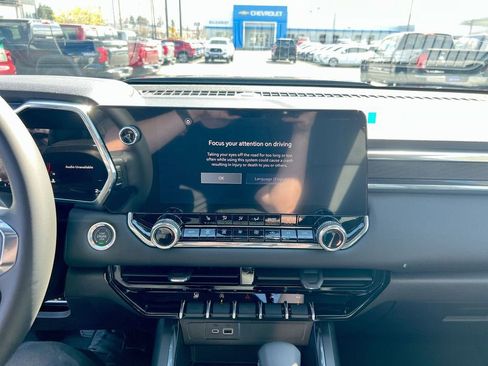 New 2026 GMC Canyon Elevation w/ Convenience Package AWD/4WD image 13