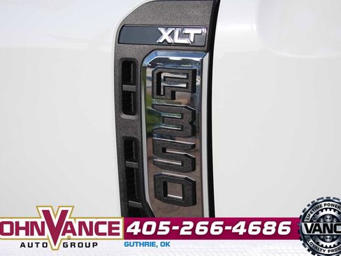Used 2025 Ford F350 XLT AWD/4WD image 6