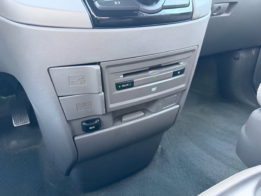Used 2016 Honda Odyssey SE image 24