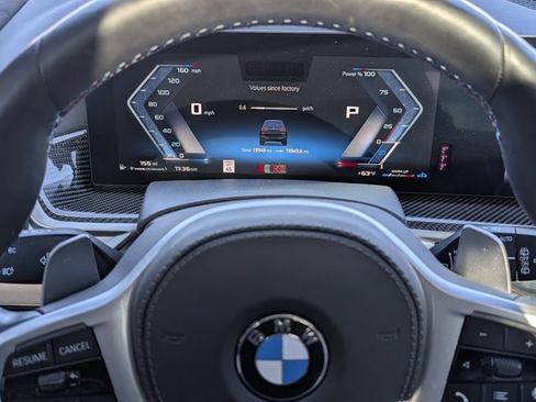 Used 2025 BMW X7 M60i image 9