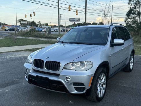 Used 2012 BMW X5 xDrive35i image 3