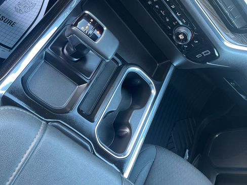 Used 2024 Chevrolet Silverado 1500 LT Trail Boss w/ Convenience Package II image 24