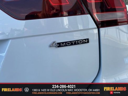 New 2024 Volkswagen Tiguan SE image 17