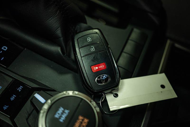 Used 2025 Toyota 4Runner SR5 AWD/4WD image 22
