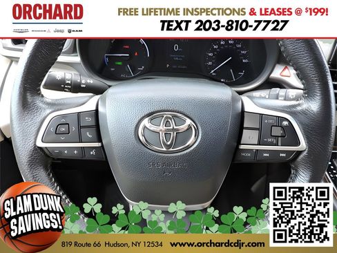 Used 2022 Toyota Sienna XLE image 25