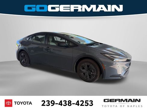 Used 2026 Toyota Prius LE FWD image 11