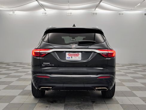 Used 2021 Buick Enclave Avenir w/ Avenir Technology Package AWD/4WD image 10