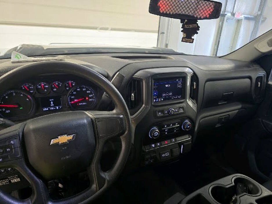 Used 2024 Chevrolet Silverado 3500 W/T w/ Snow Plow Prep Package AWD/4WD image 17