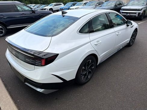 Used 2025 Hyundai Sonata SEL FWD image 13