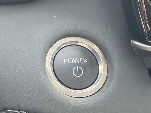 Used 2026 Toyota Highlander XLE AWD/4WD image 25