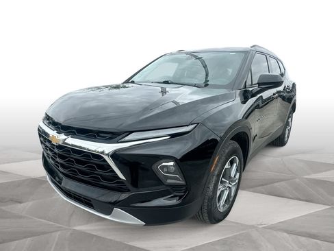 Used 2024 Chevrolet Blazer LT w/ Convenience Package AWD/4WD image 4