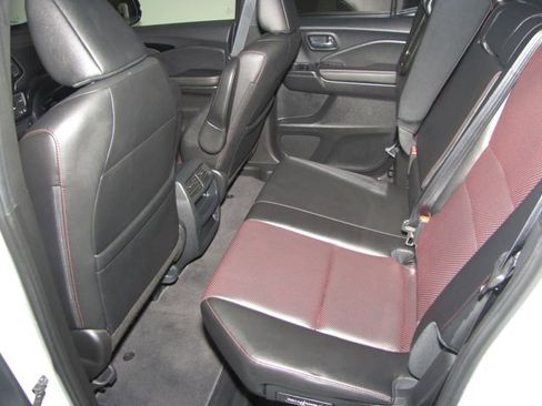 Certified 2023 Honda Ridgeline Black Edition image 13